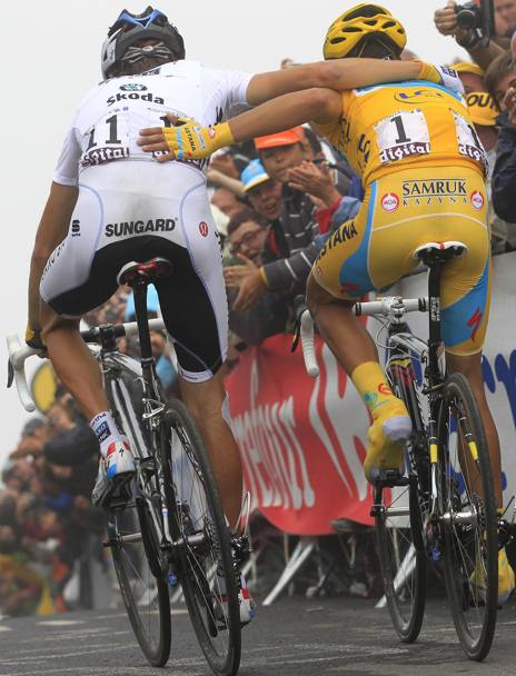 Tour de France 2010. La maglia gialla sar assegnata a tavolino a Andy Schleck dopo la squalifica di Contador. Ap